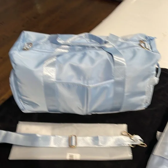 Power blue brand new duffel bags so cute - Picture 2 of 9